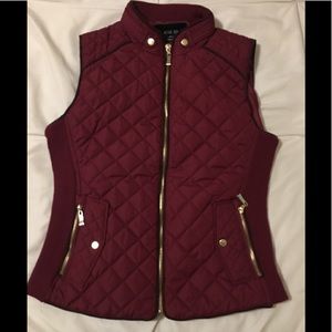 Wine color vest